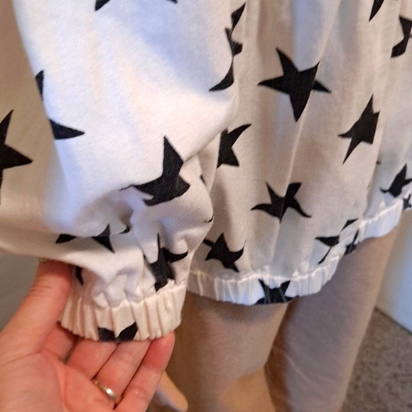 Black and White Star Jacket by Karen Kane with Front Zip and Front Pockets - Picture 7 of 9